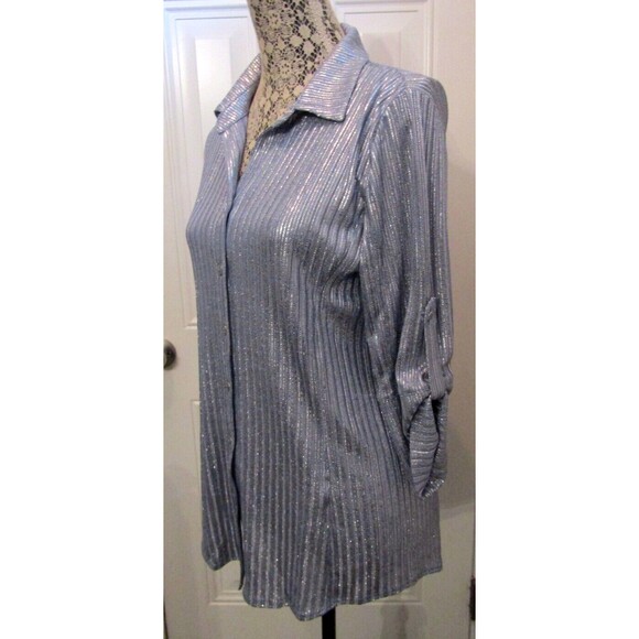 Pure Amici Blouse Metallic Gunmetal Silver Button Front Top NWT Size S - Picture 3 of 6